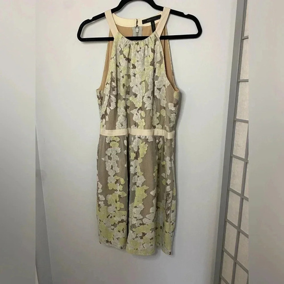 BCBG MaxAzria - 'Cailyn' Dress - Floral/Lace patterned Dress - Size 6 - Picture 4 of 11